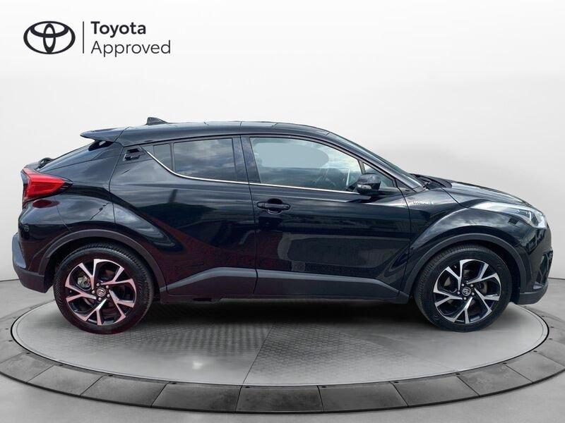 Toyota C-HR 1.8 Hybrid E-CVT Trend
