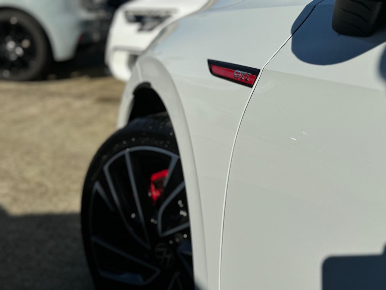 Volkswagen Golf GTI 2.0 TSI DSG