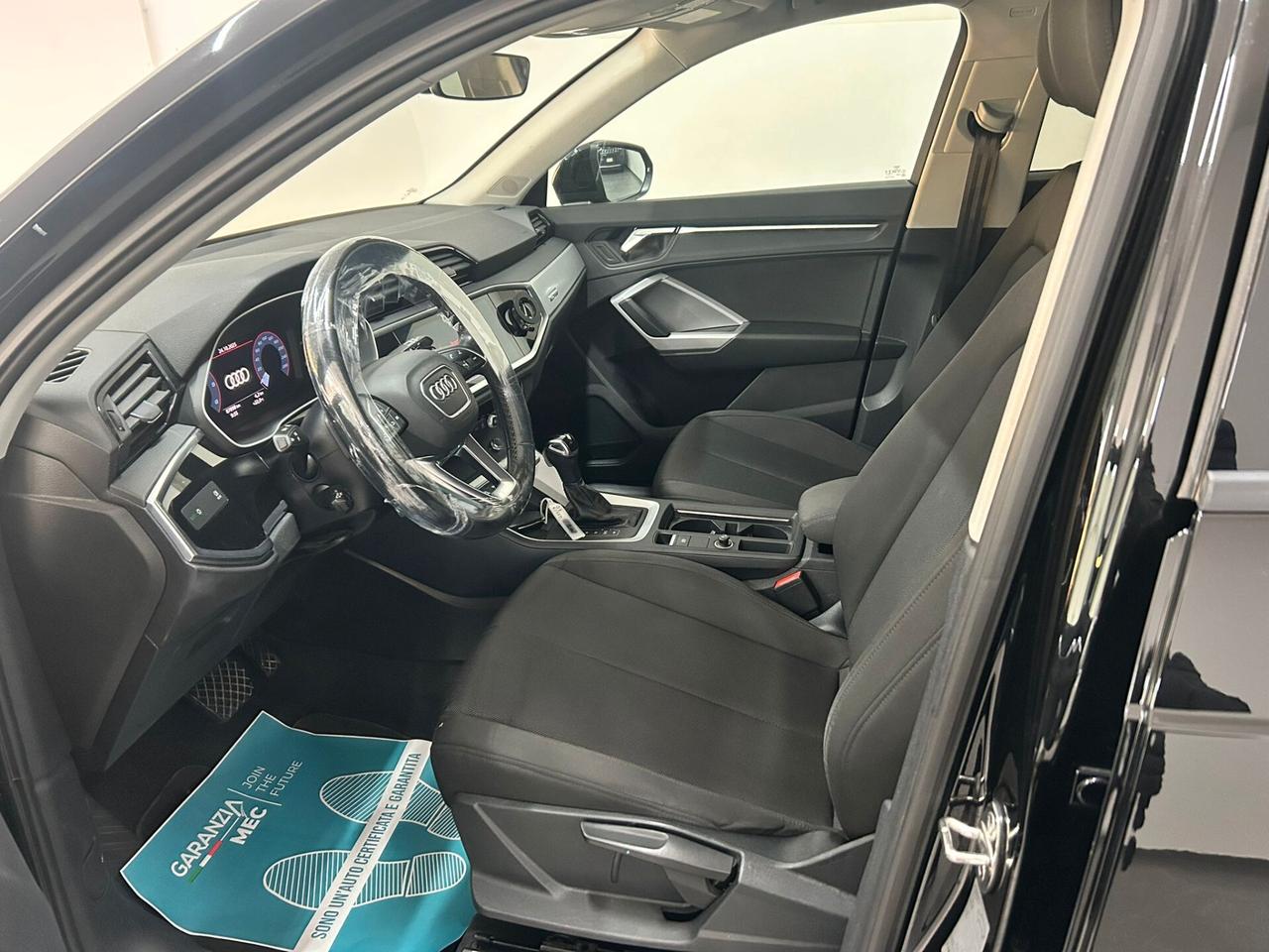 Audi Q3 35 TDI S tronic Business