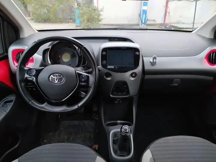 Toyota Aygo Connect 1.0 VVT-i x-cite