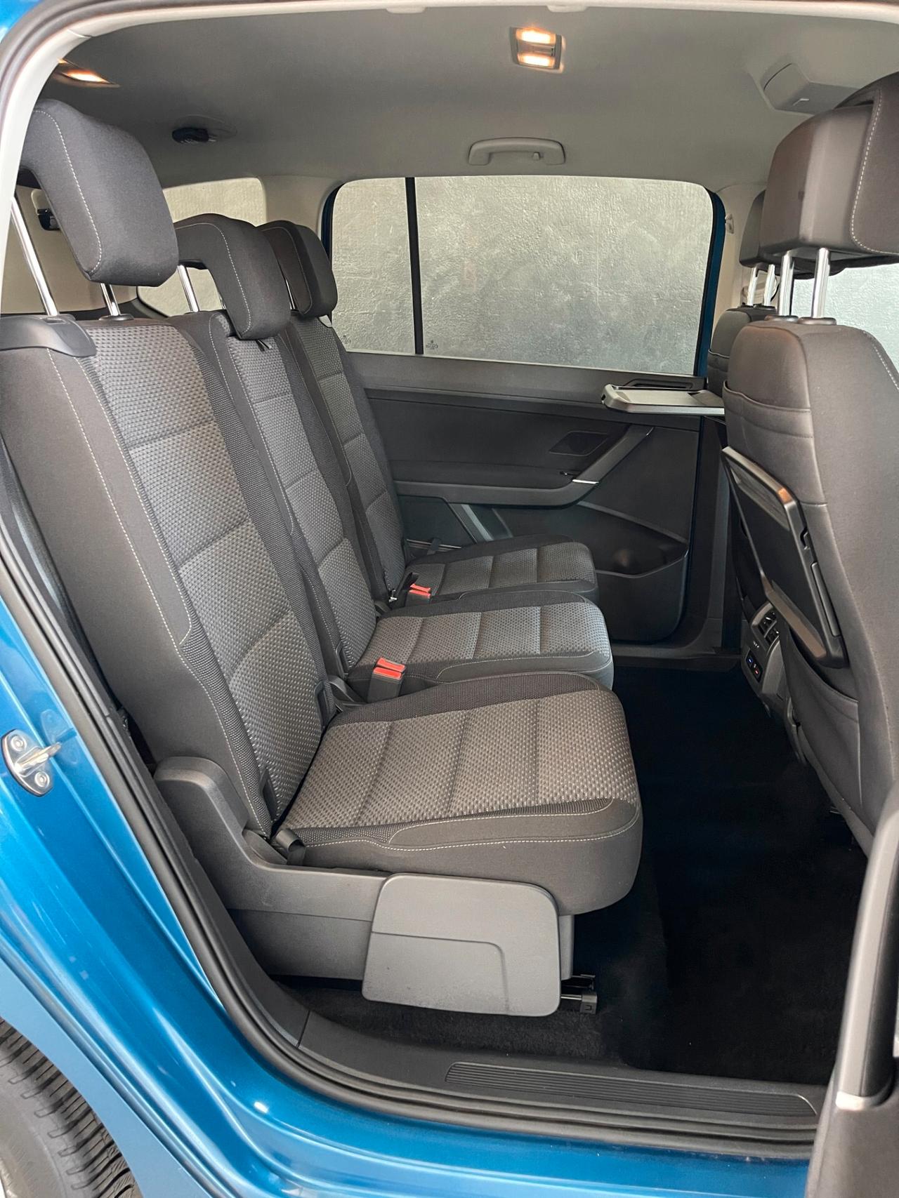 Volkswagen Touran 7 Posti 1.6 TDI 115 CV SCR DSG Highline BlueMotion