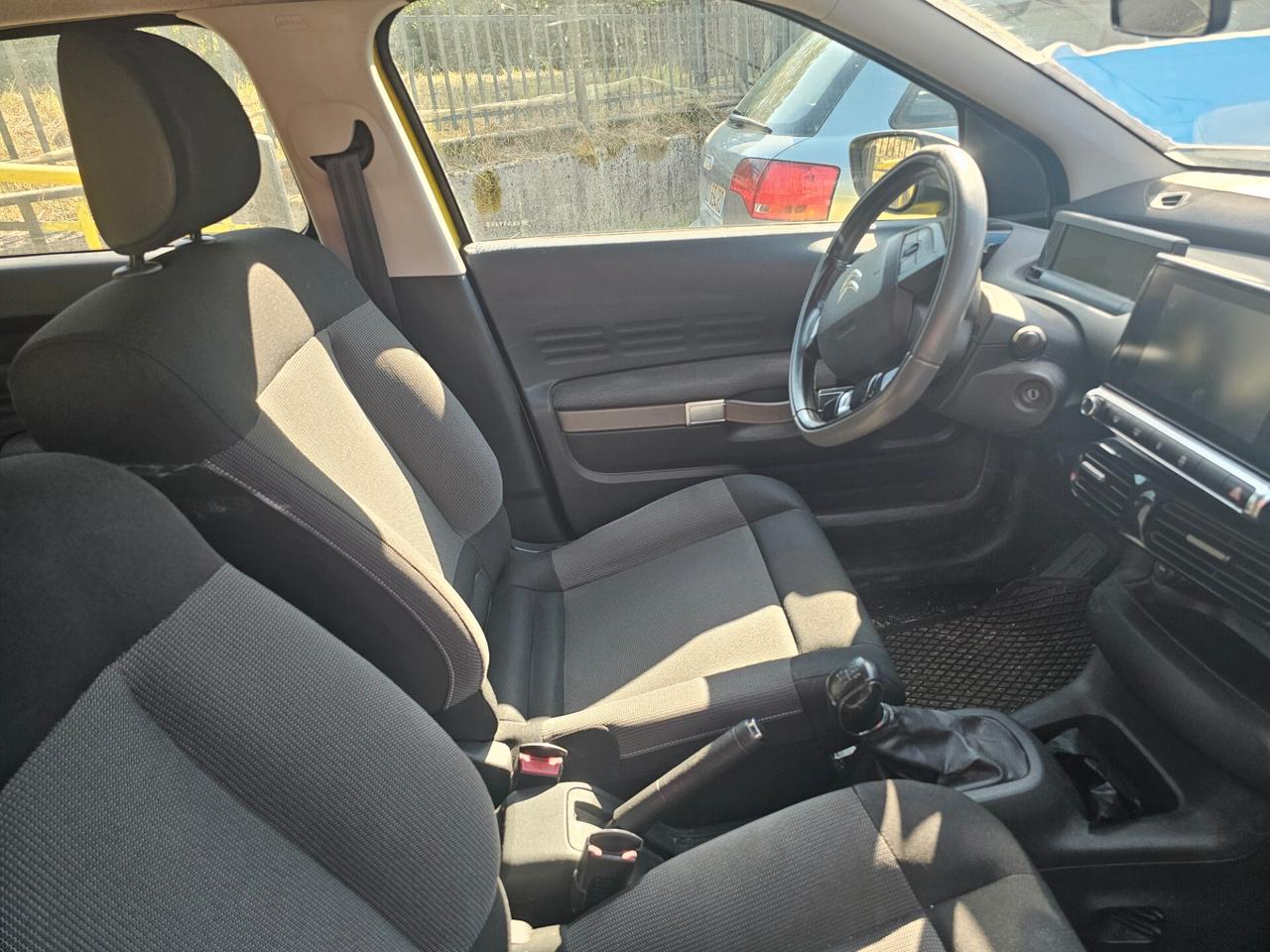 Citroen C4 Cactus 1.2 VTi 82 Shine