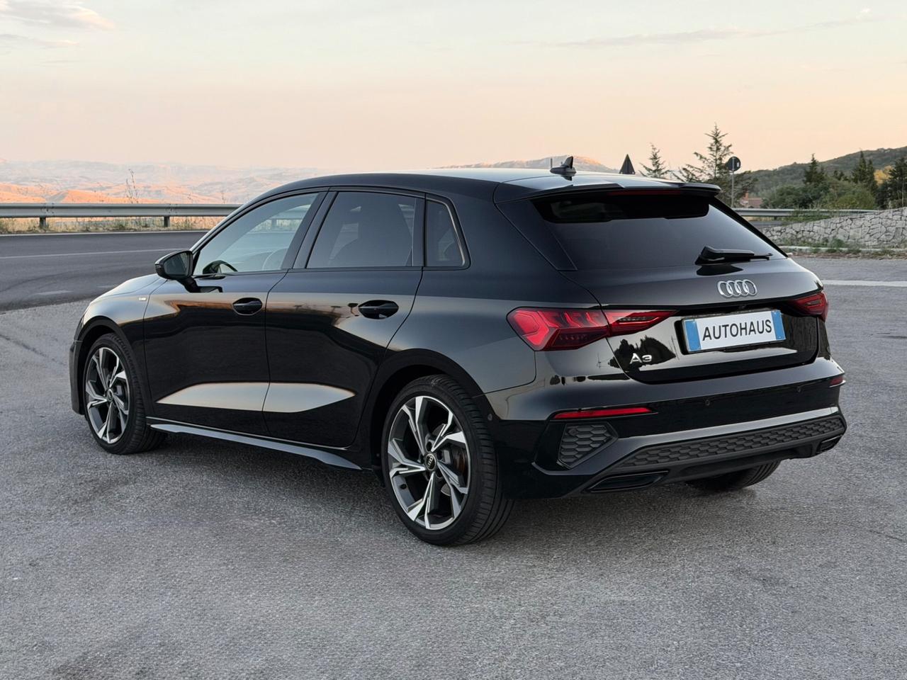 Audi A3 Sportback 35 TDI 150cv S-line 30.000km