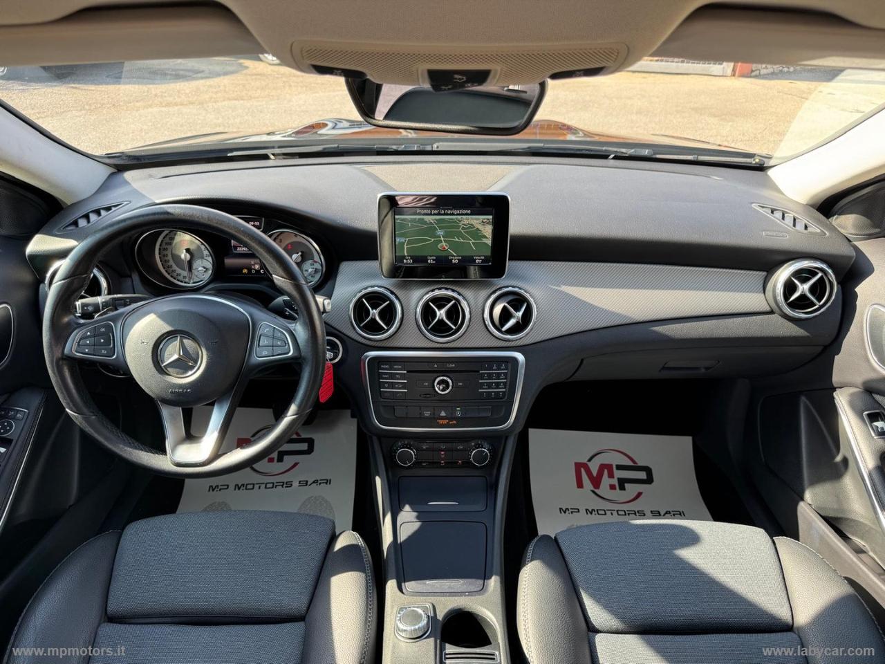 MERCEDES-BENZ GLA 180D AUTOMATIC SPORT 1.5 109CV