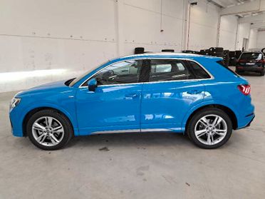 AUDI Q3 40 TDI quattro S tronic S Line Edition