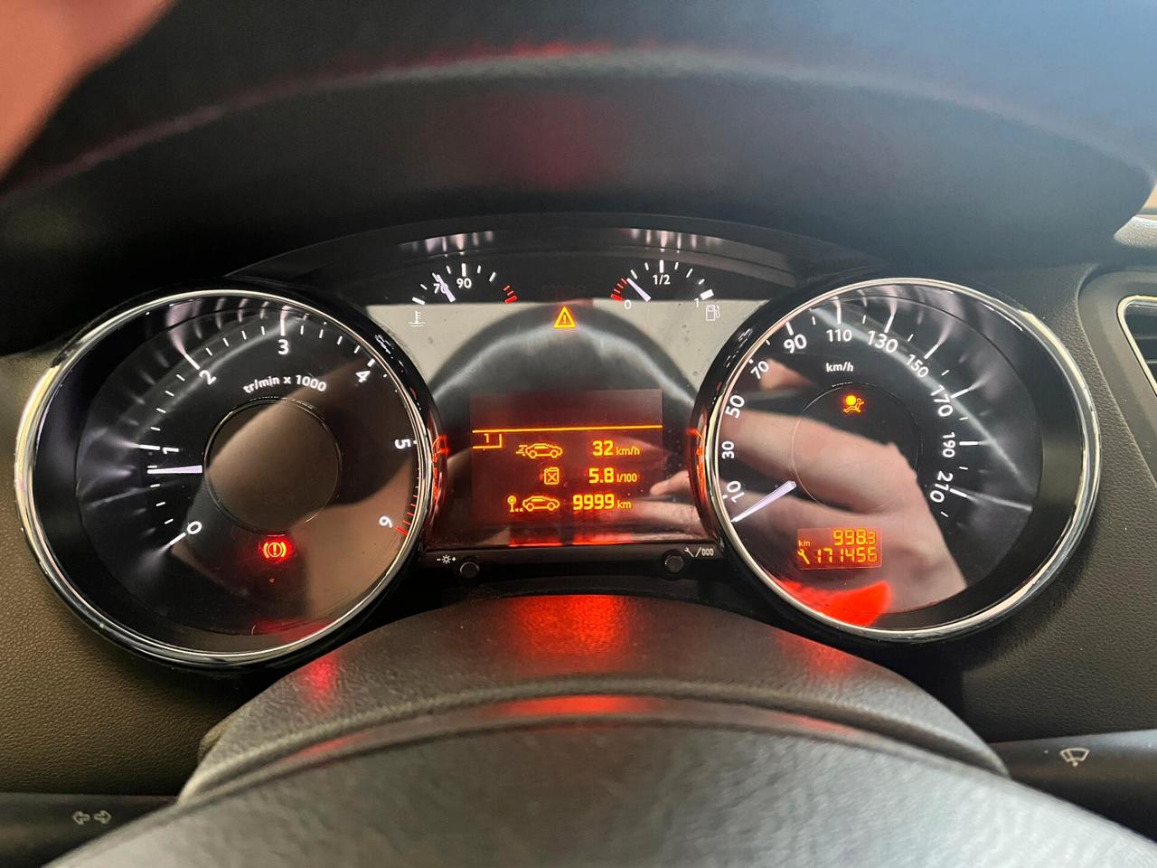 Peugeot 5008 1.6 HDi 112CV Allure