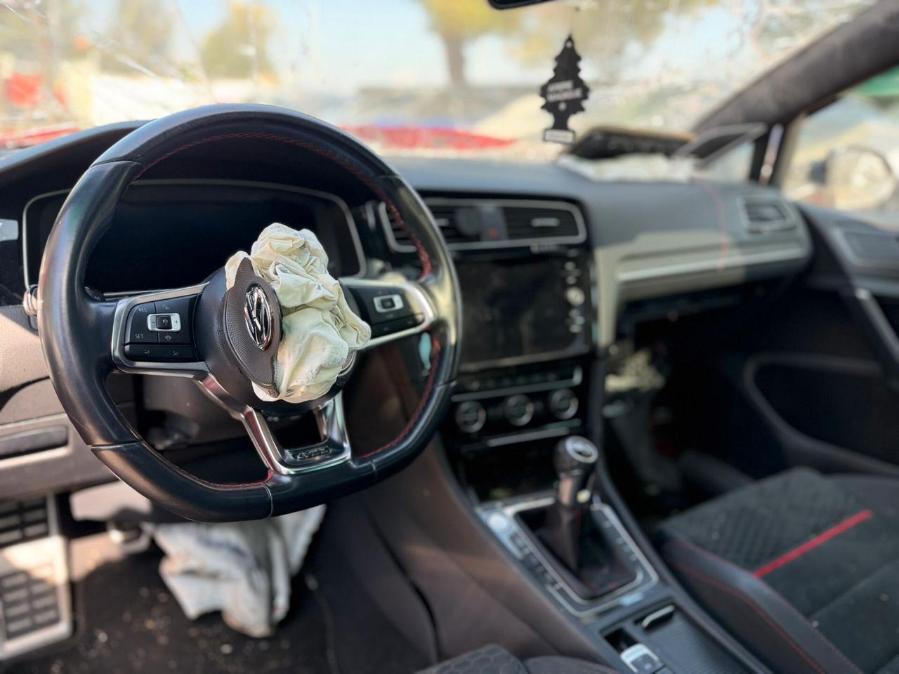 Volkswagen Golf GTI Performance 2.0 245 CV TSI 5p. BMT sinistrato