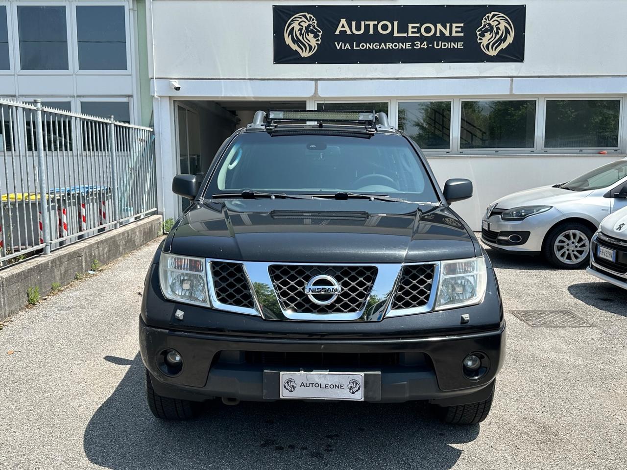 Nissan Navara 2.5 dCi 4 porte Double Cab LE