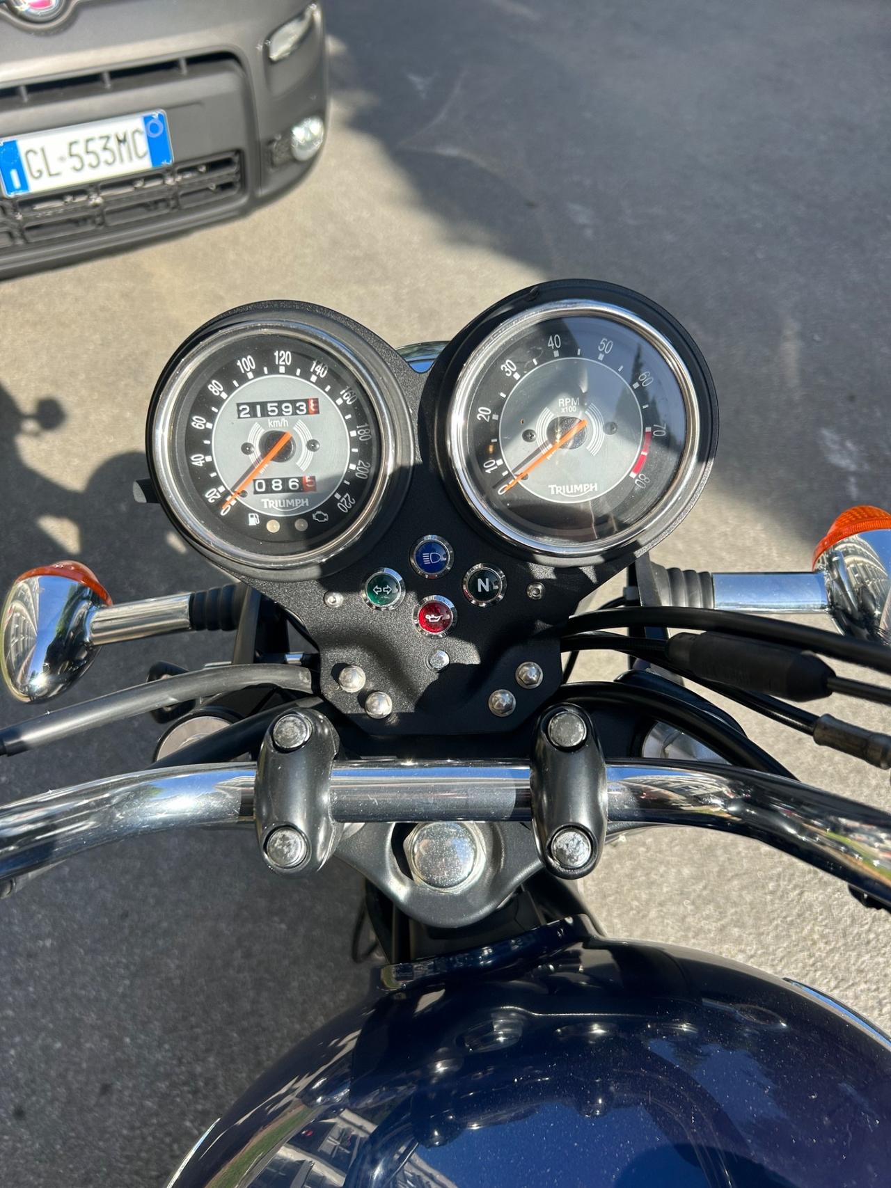 Triumph Bonneville SE