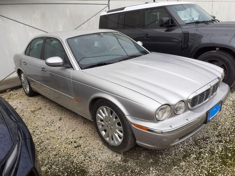 Jaguar XJ XJ 4.2 V8 cat