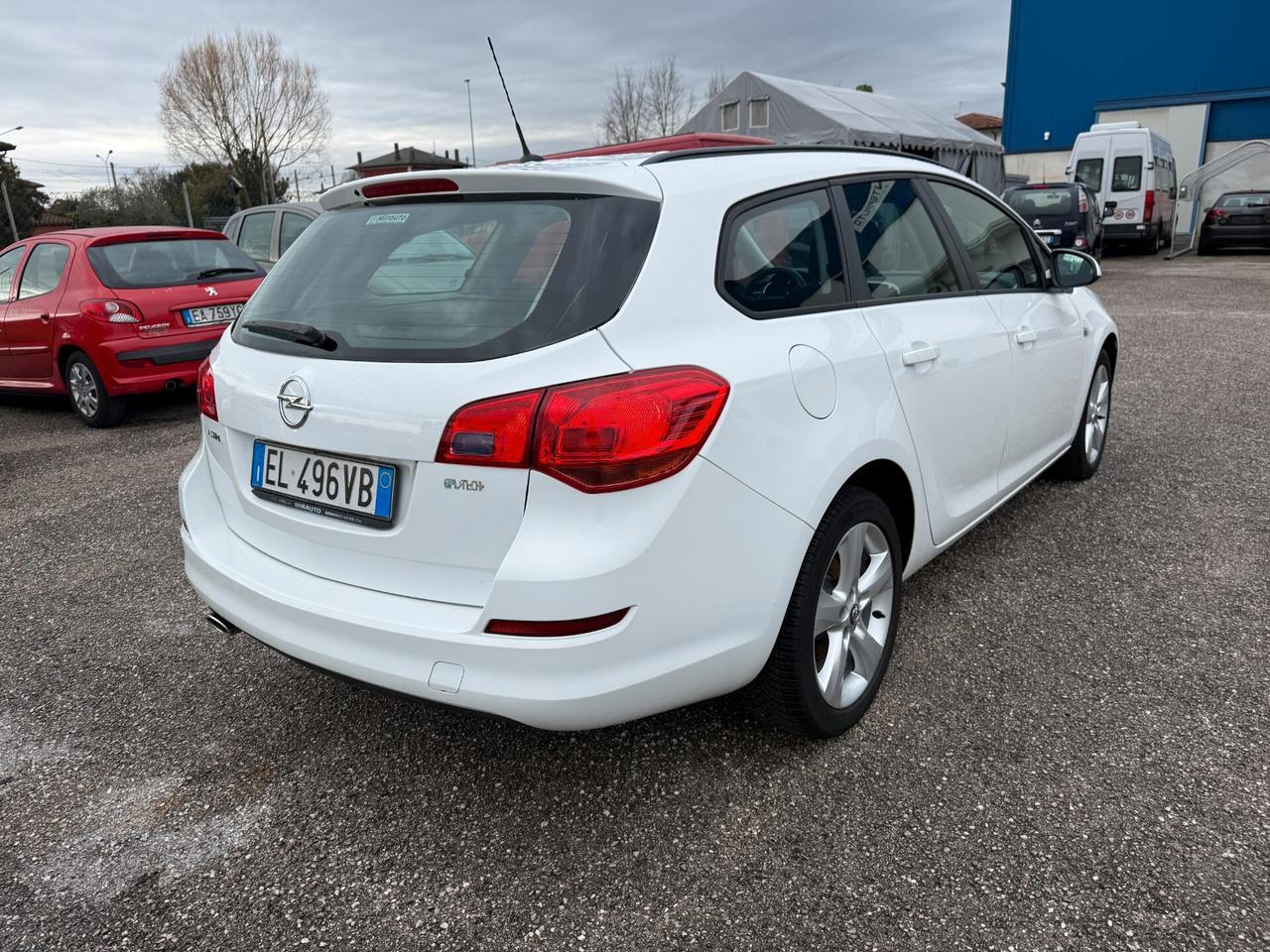 Opel Astra 1.4 Turbo 140CV Sports Tourer GPL Tech Cosmo