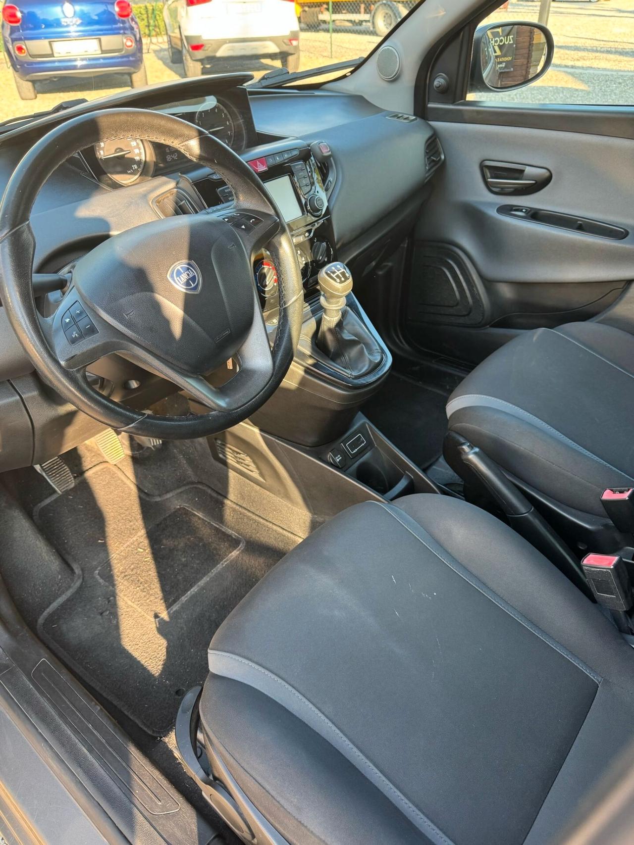 Lancia Ypsilon 1.2 69 CV 5 porte GPL Ecochic Gold