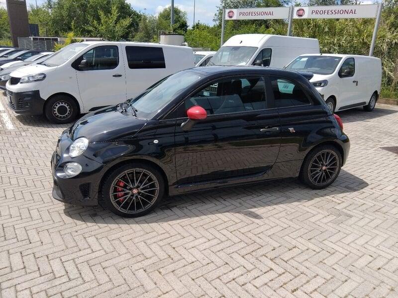Abarth 695 500 MY22 595 & 1.4 Turbo T-Jet180cv