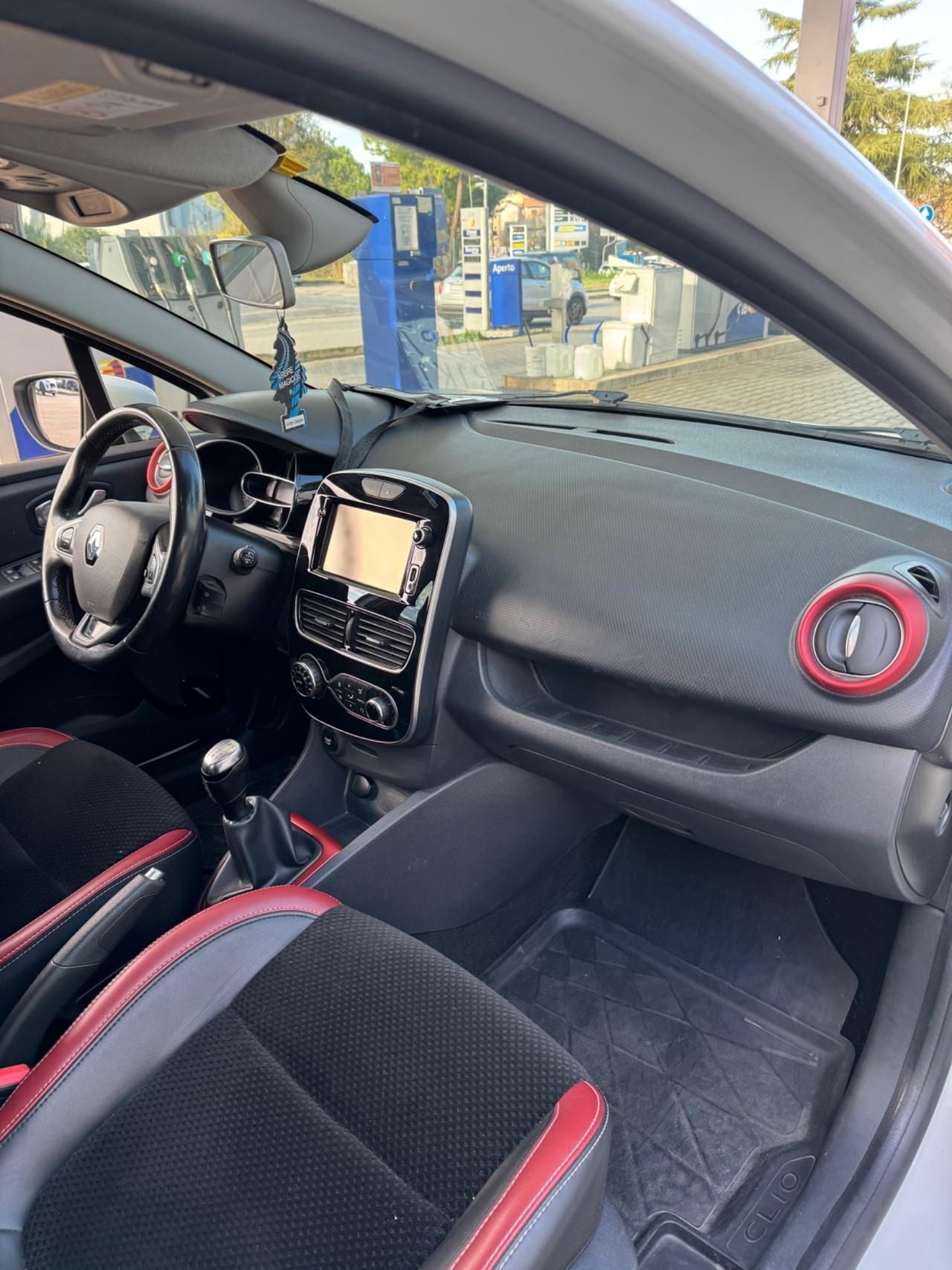 Renault Clio dCi 8V 90 CV NEOPATENTATI