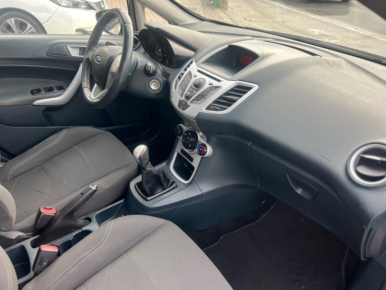 Ford Fiesta 1.2 Benz - Garanzia 12 mesi