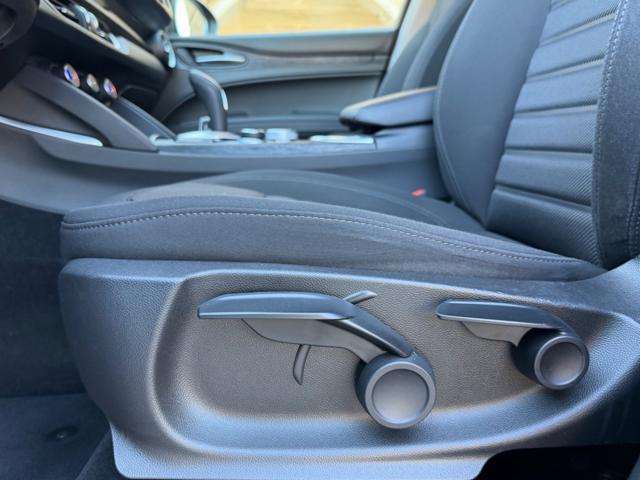 ALFA ROMEO Stelvio 160CV+RETROCAMERA+2PDC+PACK BLACK