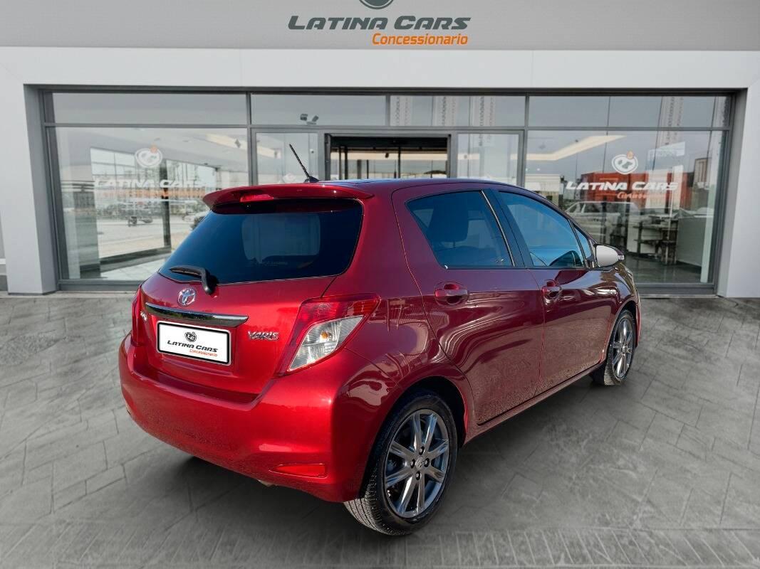 Toyota Yaris 1.4 d-4d 5p con TETTO PANORAMICO E NAVI