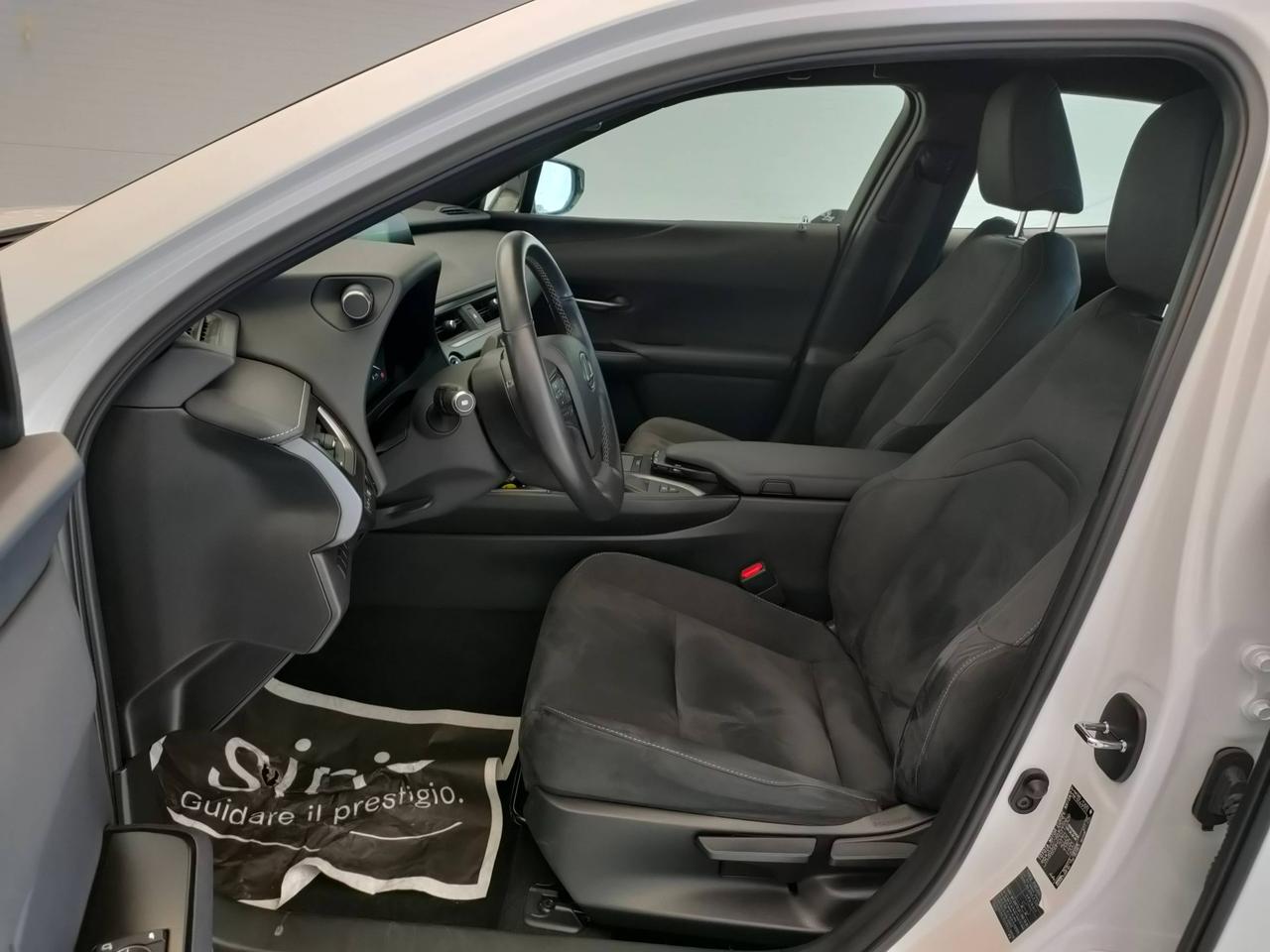 LEXUS UX 2019 - UX 250h 2.0 Business 2wd cvt my20