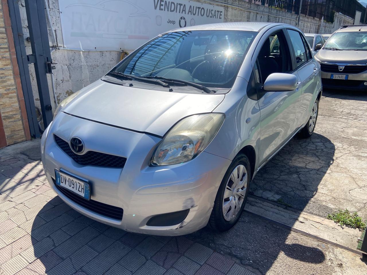 Toyota Yaris 1.3 5 porte Sol