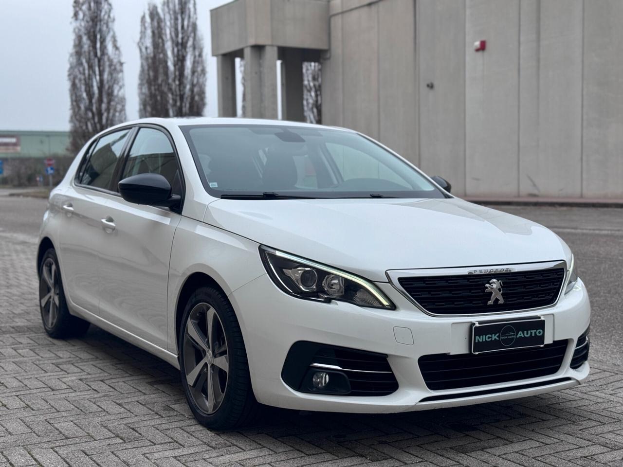 Peugeot 308 BlueHDi 130 S&S Allure
