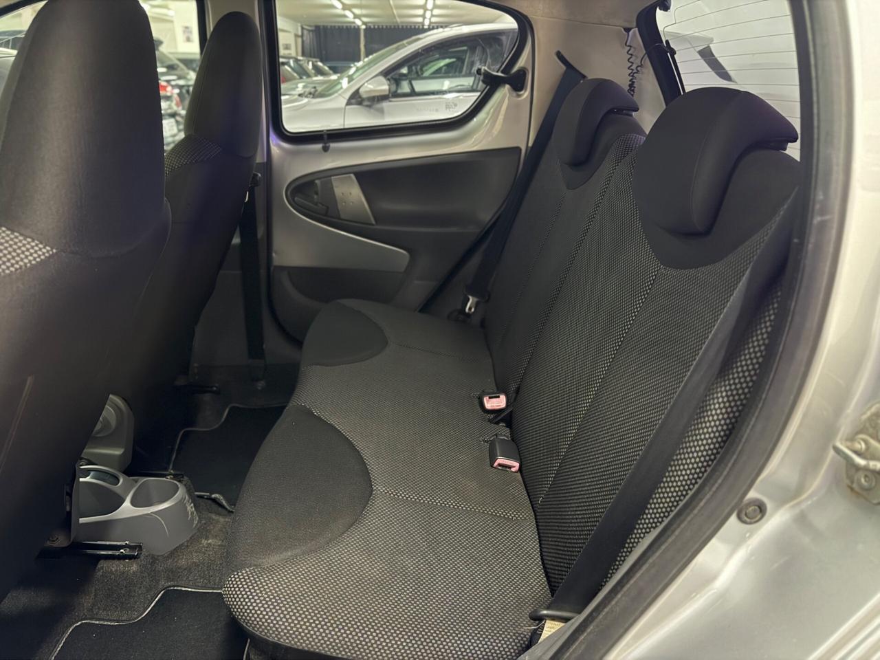 TOYOTA Aygo 2010 1.0 VVT-i 68cv 5 porte Sol