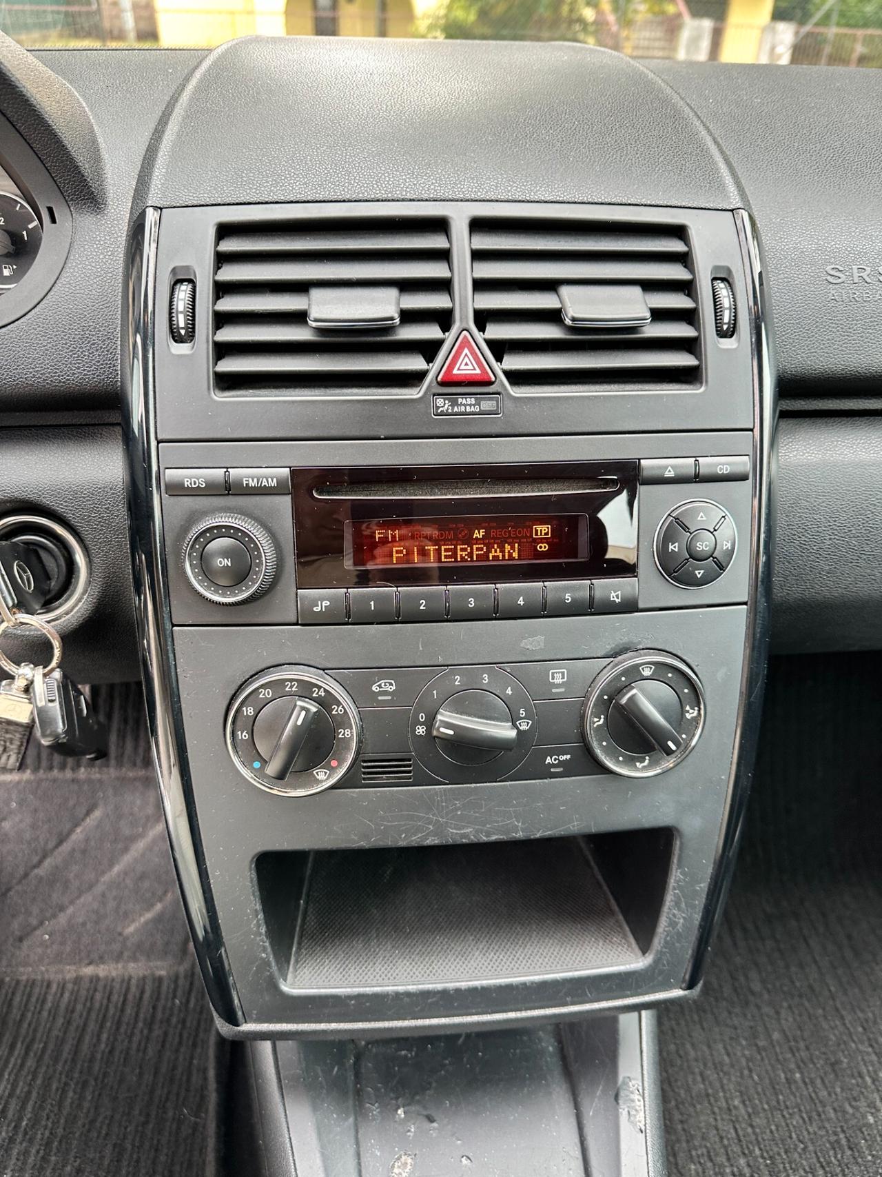 Mercedes-benz A 170 Classic 5P OK NEOP.