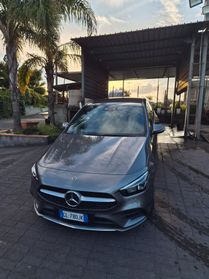 Mercedes-benz B 200 d Premium