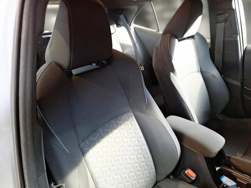 TOYOTA COROLLA 1.8 HYBRID BUSINESS 5 PORTE BERLINA