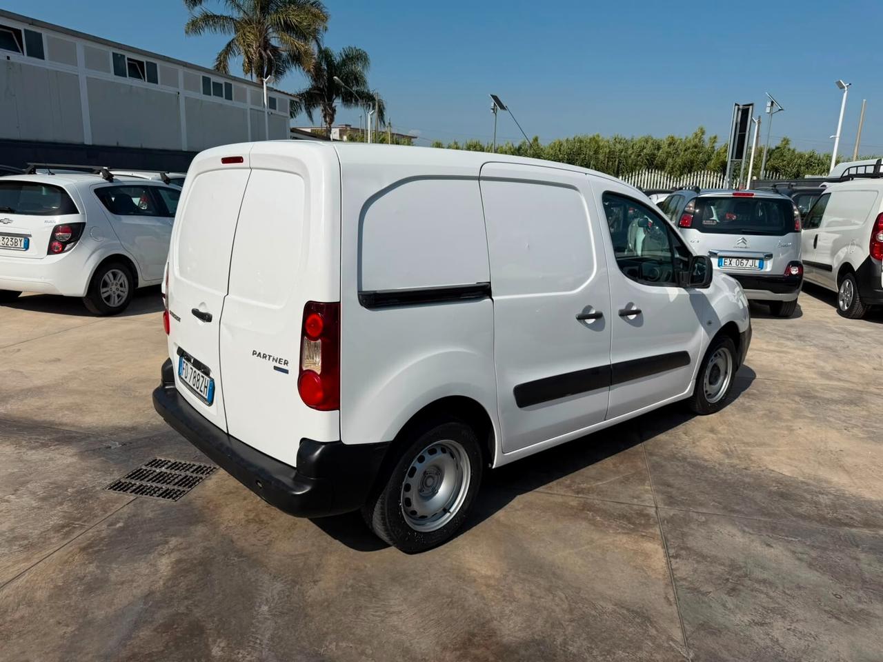 Peugeot Partner BlueHDi 75 L1 Furgone Pro