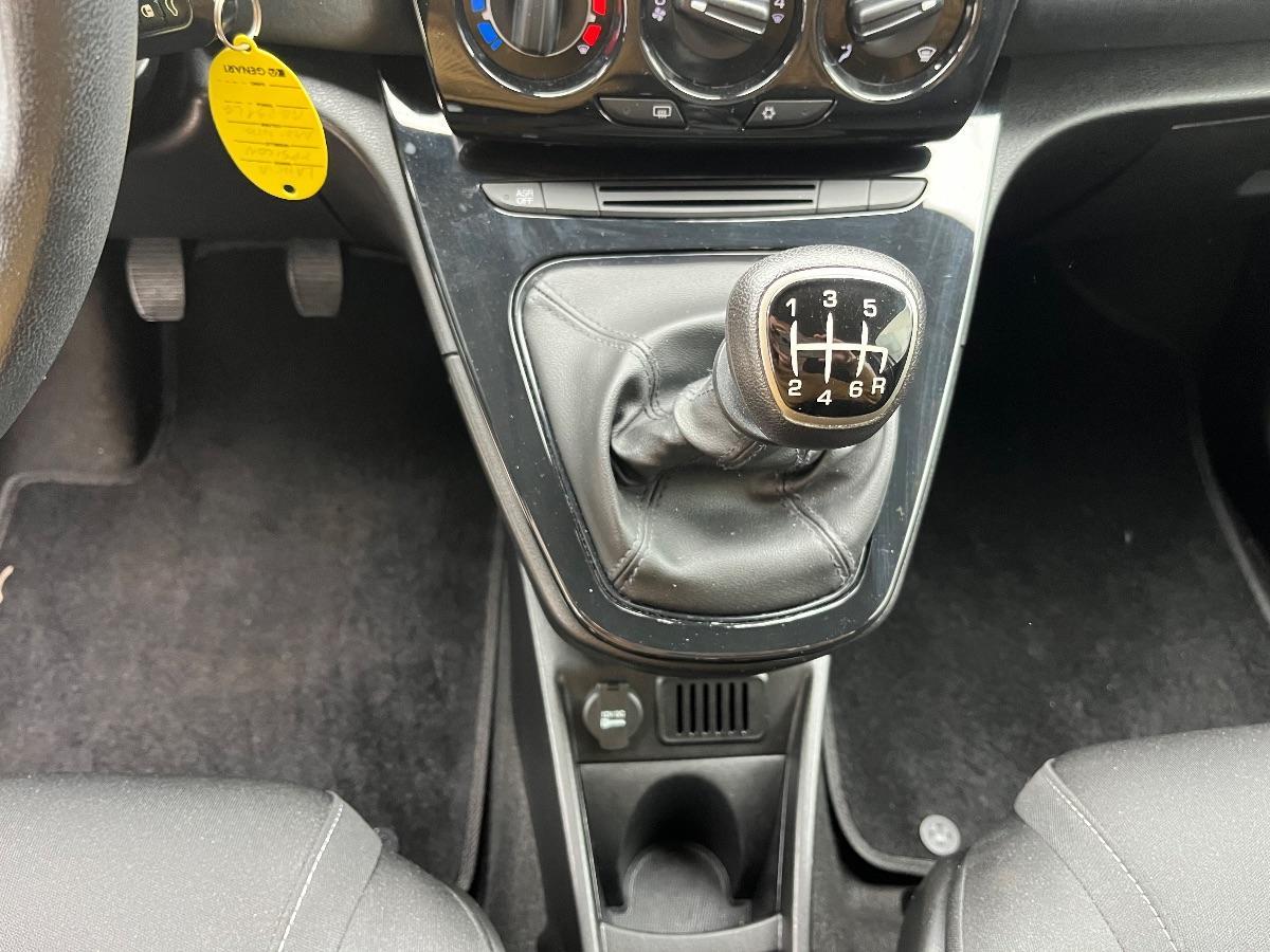 LANCIA Ypsilon 1.0 5p. Hybrid Silver SENSORI PARK