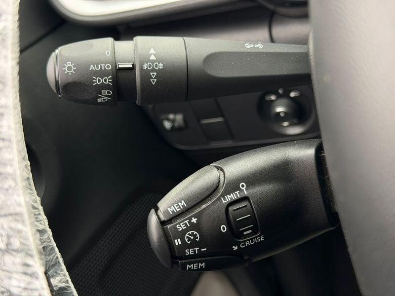 Citroën C3 C3 1.2 puretech Shine Pack s&s 83cv "GRIGIO SCURO"