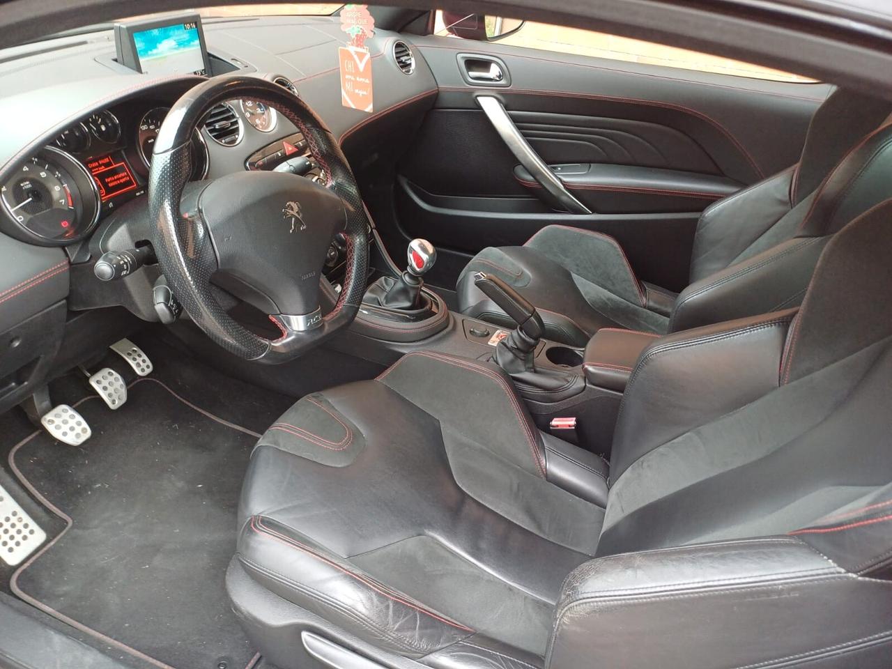 Peugeot RCZ R THP 270