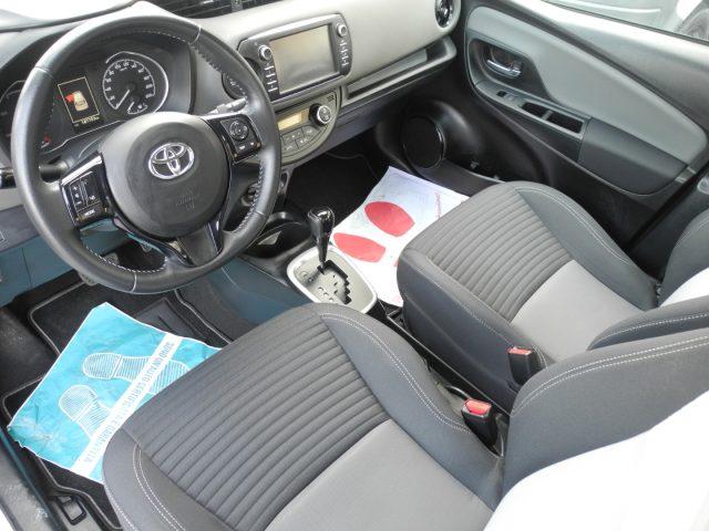 TOYOTA Yaris 1.5 Hybrid 5p. Business -OK NEOPATEN.-"DA VETRINA"
