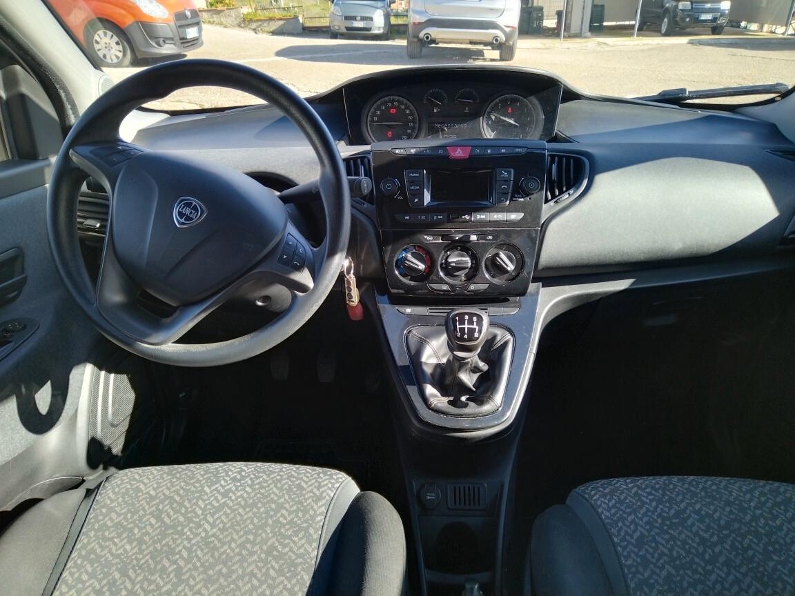 Lancia Ypsilon 1.2 69 CV 5 porte Elefantino FINANZIABILE