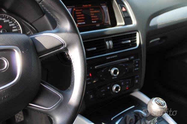 Audi Q5 2.0 tdi 150cv fari bixeno
