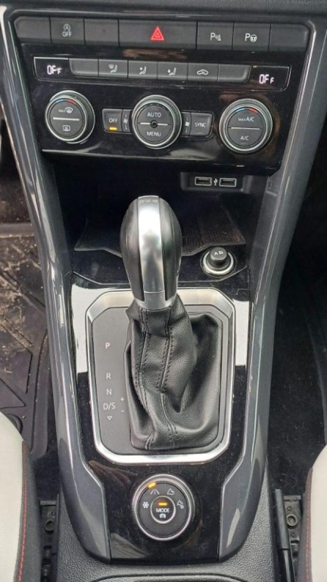 VOLKSWAGEN T-Roc 2.0 TSI DSG 4MOTION