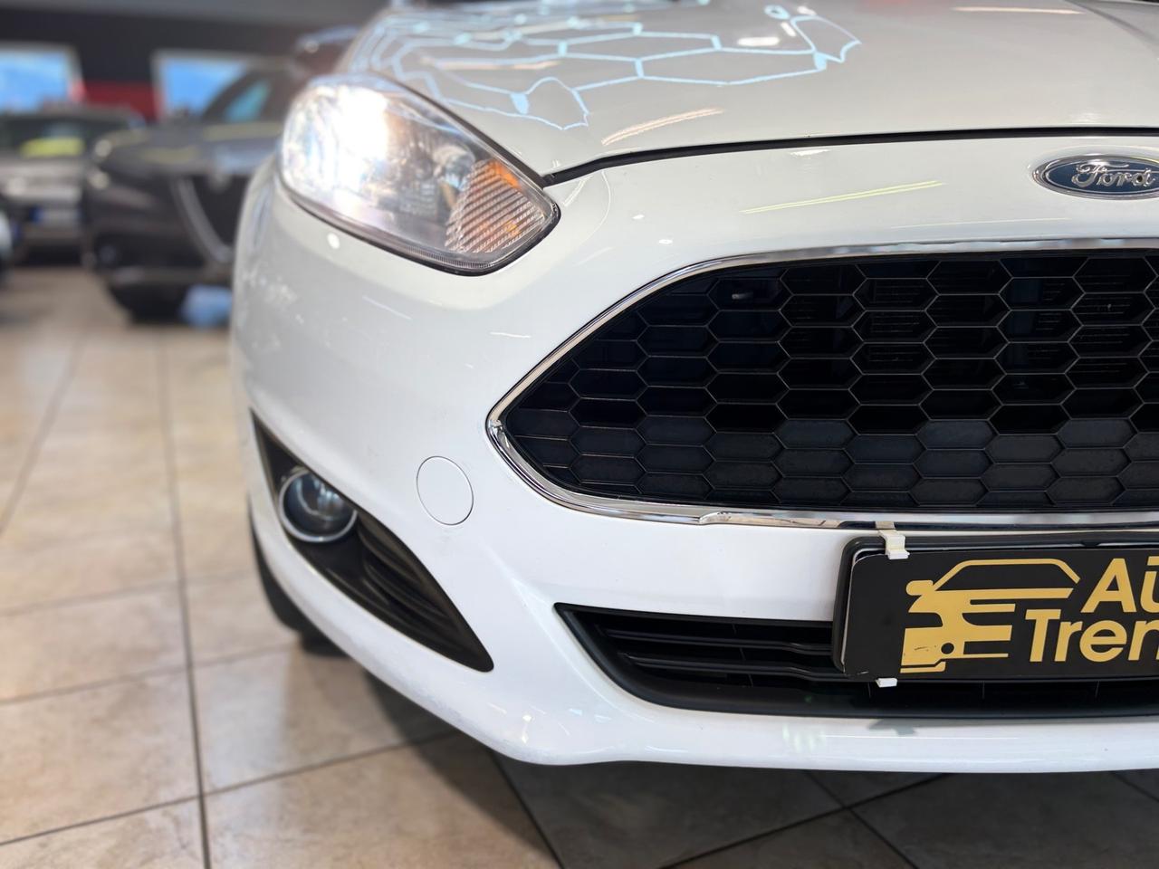 Ford Fiesta 1.0 82CV 5 porte Black & White Edition