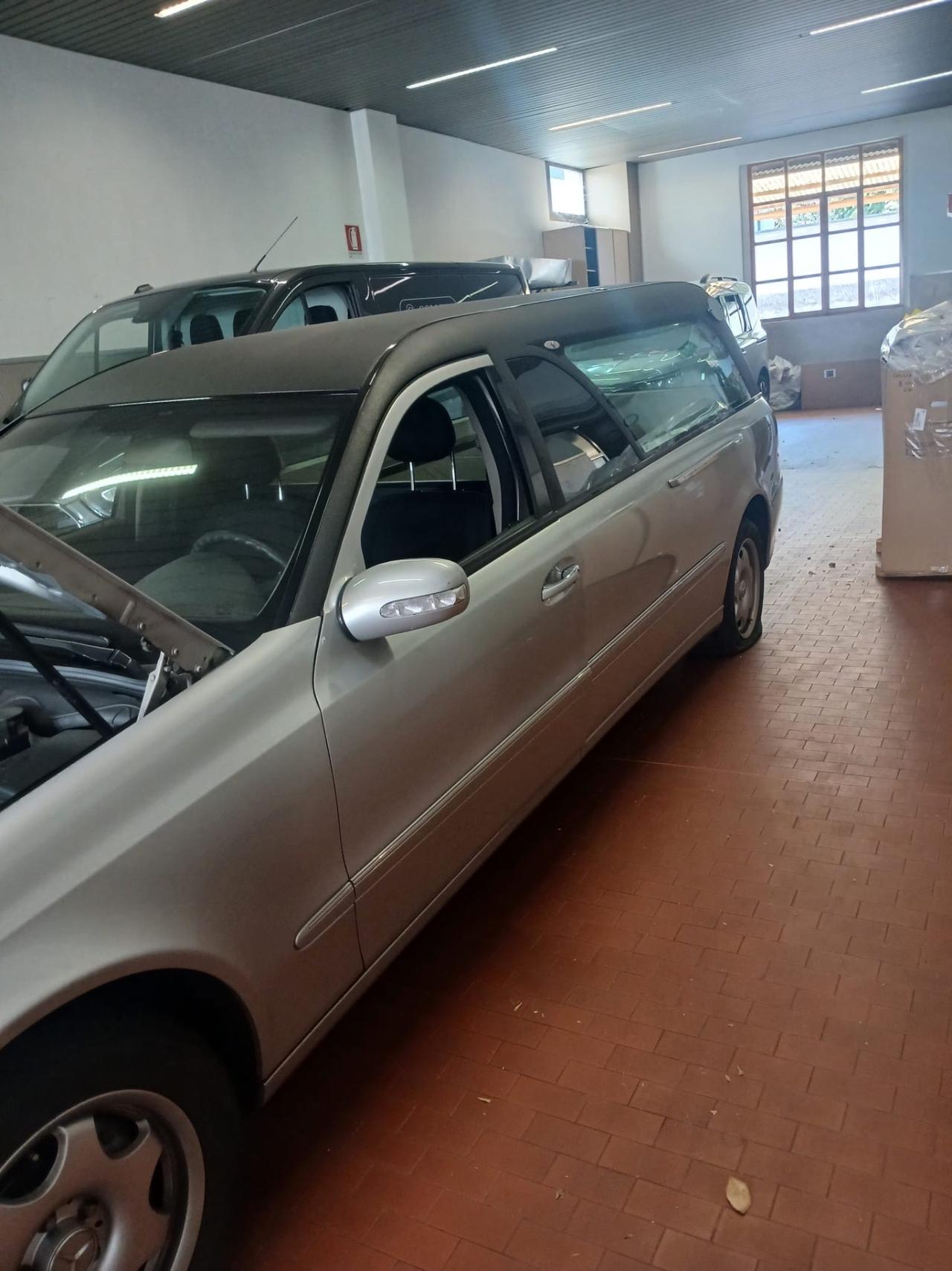 Mercedes-benz CARRO FUNEBRE