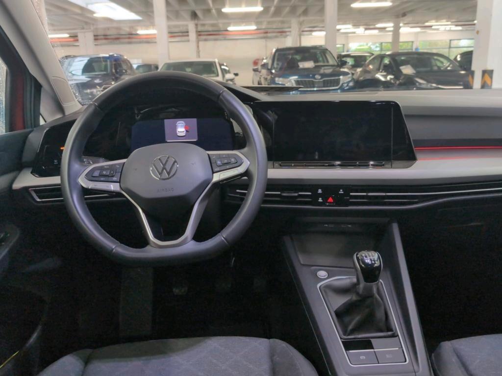 VOLKSWAGEN GOLF 8 2.0 TDI 115CV 6M. SCR LIFE BUSINESS ( FARI LED - DIGITAL COCKPIT - ADAPTIVE CRUISE - AMBIENT LIGHTS - CLIMA TRIZONA - NAVI - APP CONNECT - PARK PILOT - TELECAMERA POST. )
