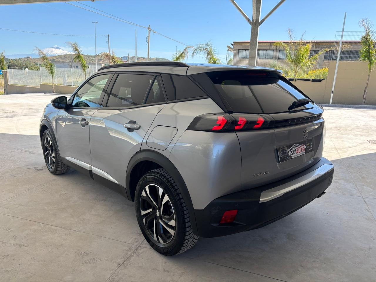 Peugeot 2008 BlueHDi 130 S&S EAT8 Allure \\1