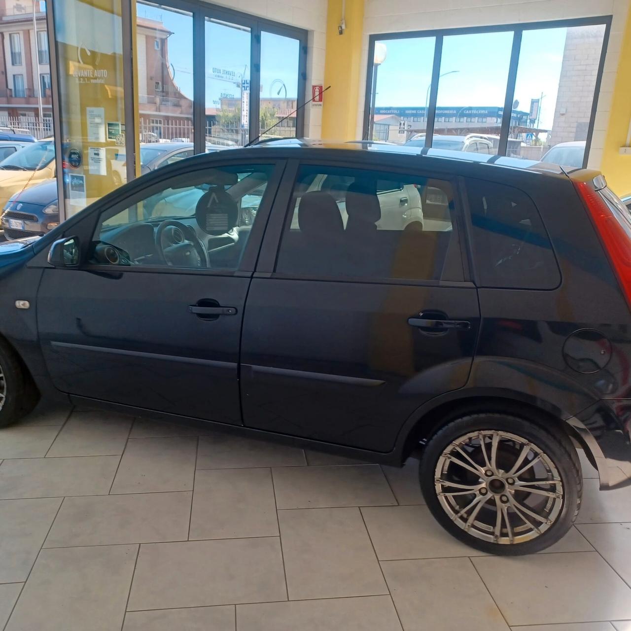 138488 KM NEOPATENATI FIESTA 1.4 TDI OTTIME CONDIZIONI