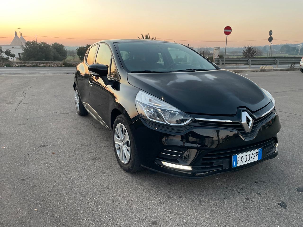 Renault Clio dCi 8V 90 CV 5 porte Business FINANZIABILE A € 140,00 MENSIBILI