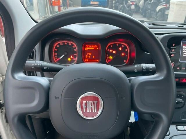 Fiat Panda 1.0 FireFly S&S Hybrid City Life Schermo Digitale Aziendale