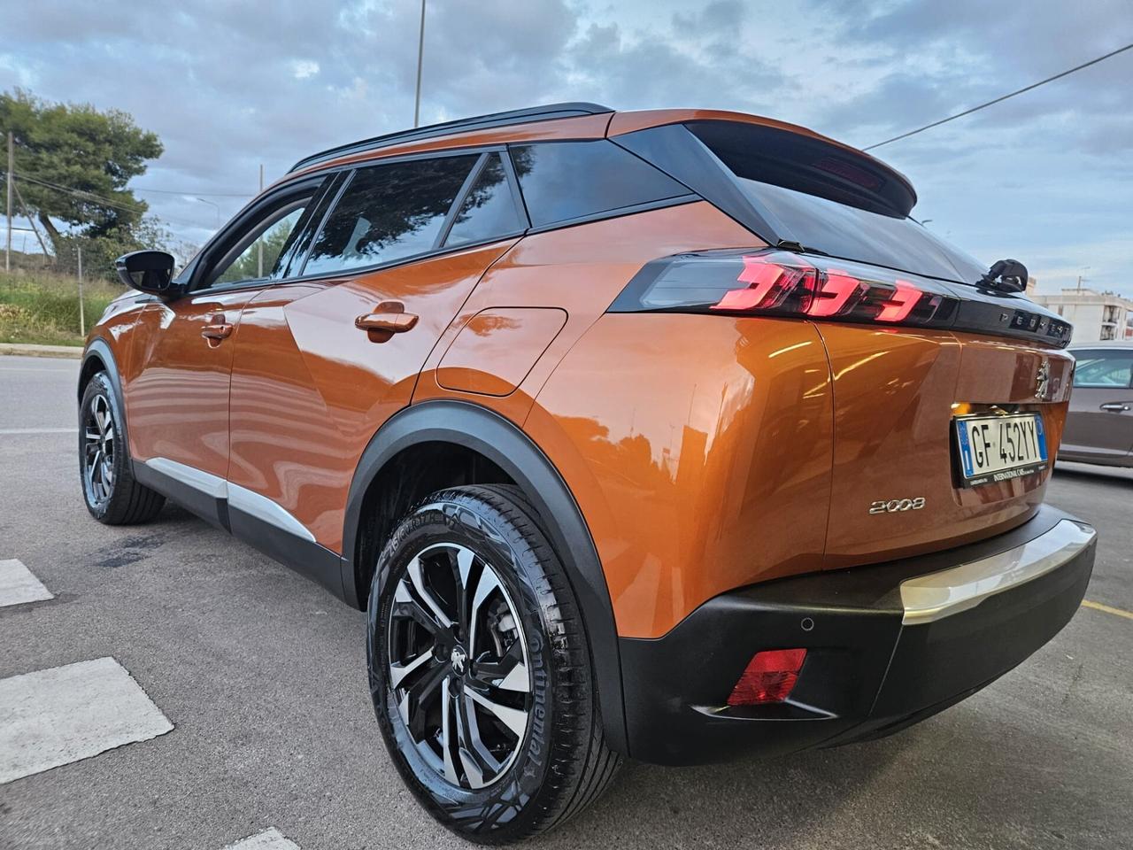 Peugeot 2008 1.5bluehdi Allure Pack110cv 2022 FULL