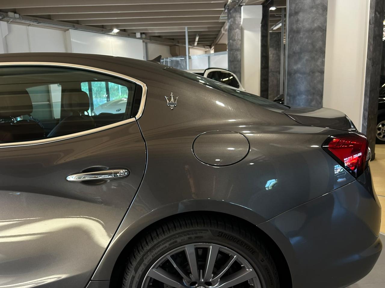 Maserati Ghibli 330 CV MHEV GT
