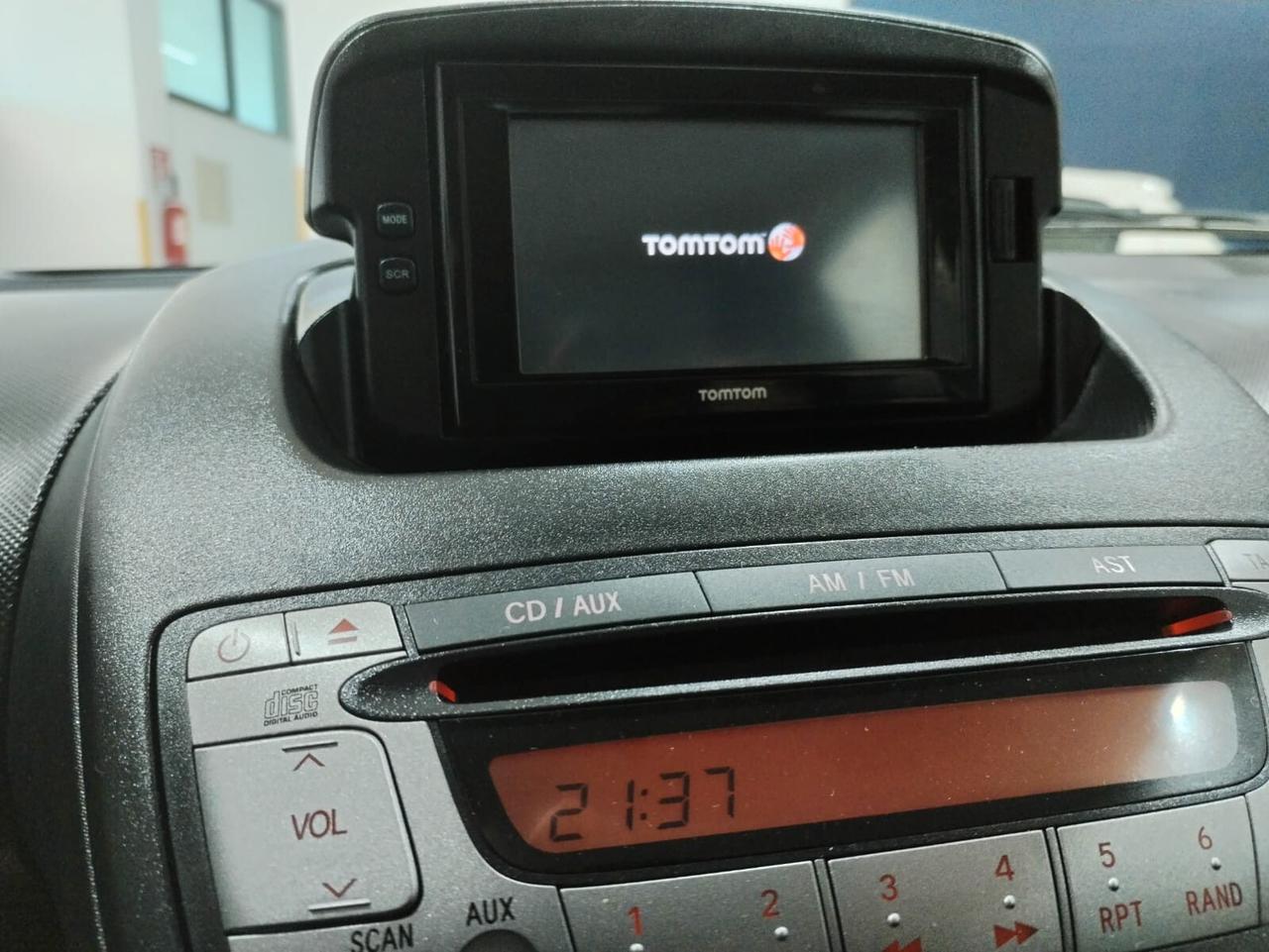 Toyota Aygo 1.0 12V VVT-i 5 porte Active Now Connect