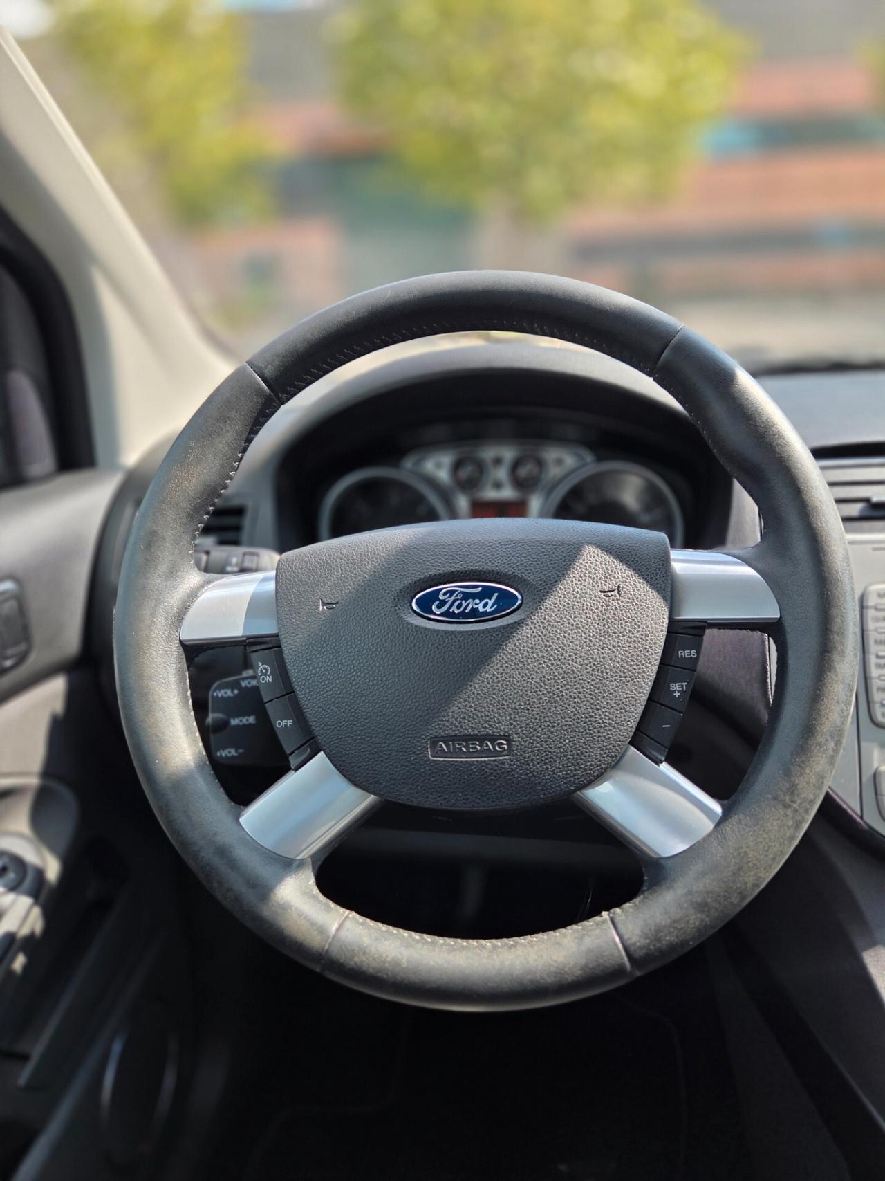 Ford Kuga 2.0 TDCi 140 CV 2WD Titanium DPF