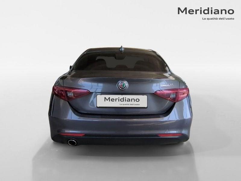 Alfa Romeo Giulia 2.2 Turbo AT8 160CV Business