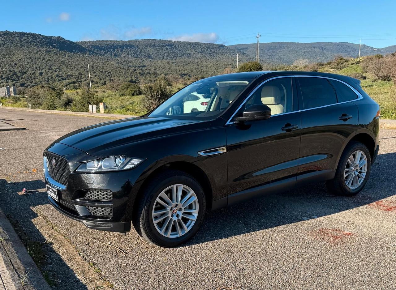 Jaguar F-Pace 2.0 D 180 CV FINANZIABILE