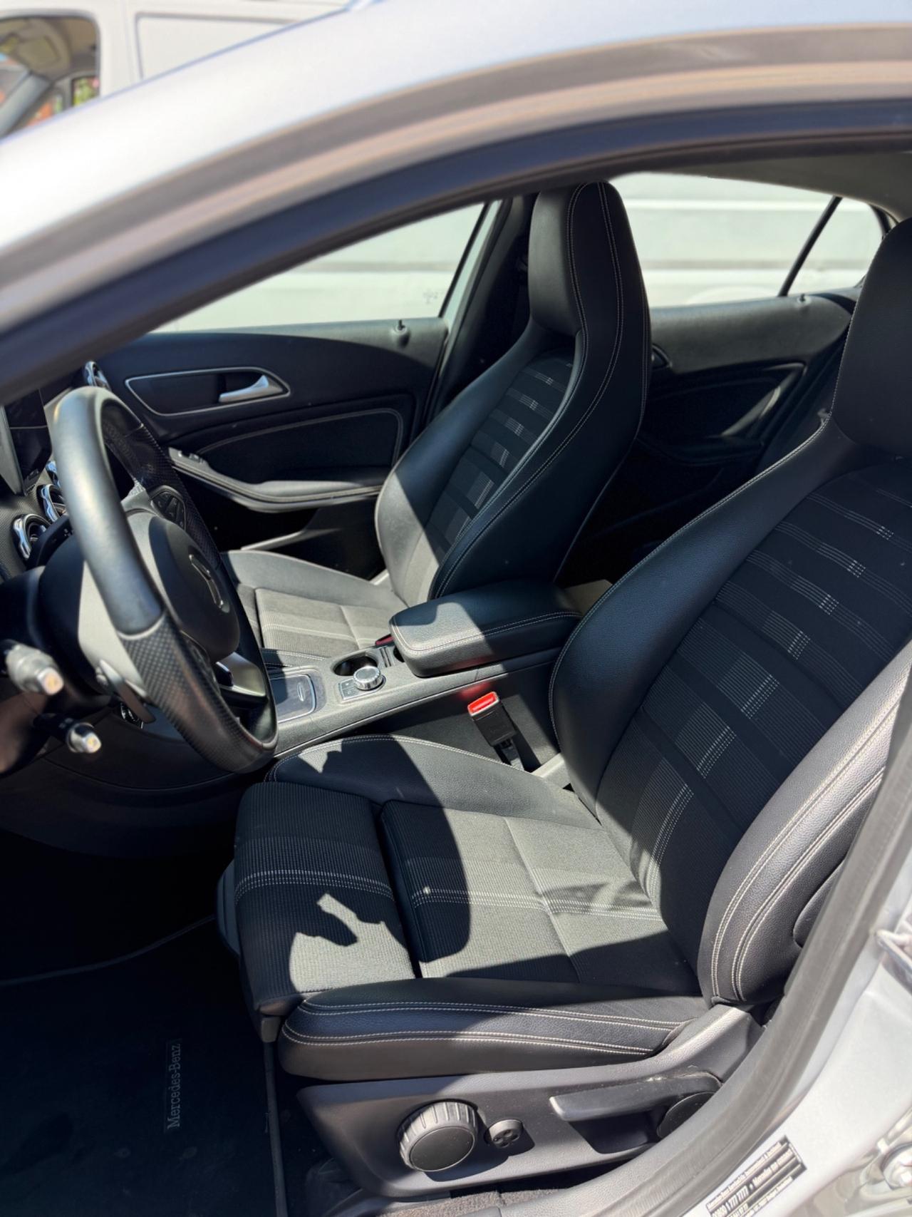 Mercedes-benz GLA 200 d Automatic Premium